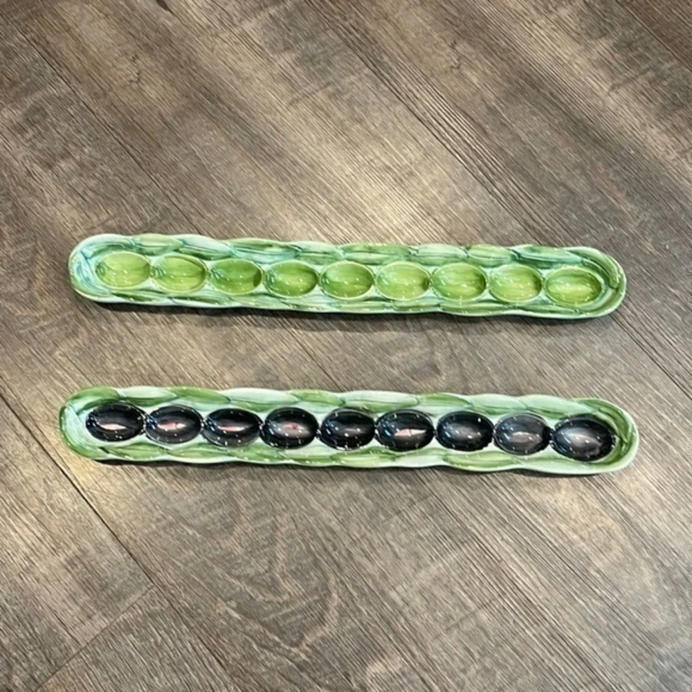 2 olive stoneware boats Made in Italy